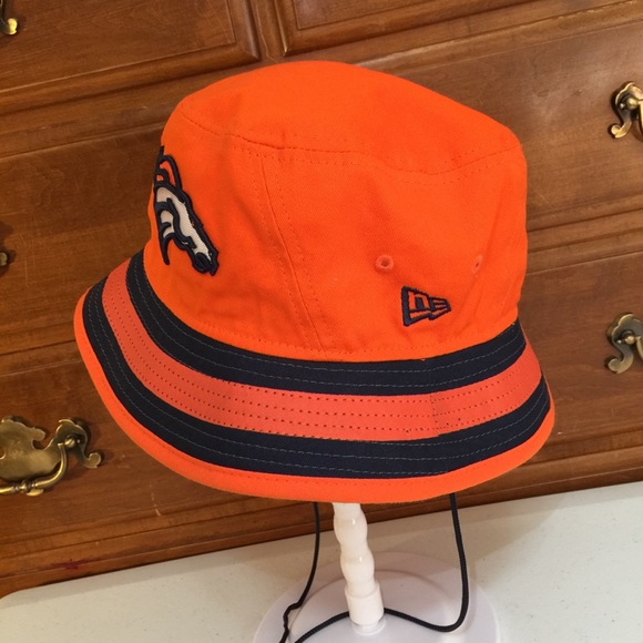 ▫️Denver Broncos New Era Orange Bucket Hat - Picture 4 of 12